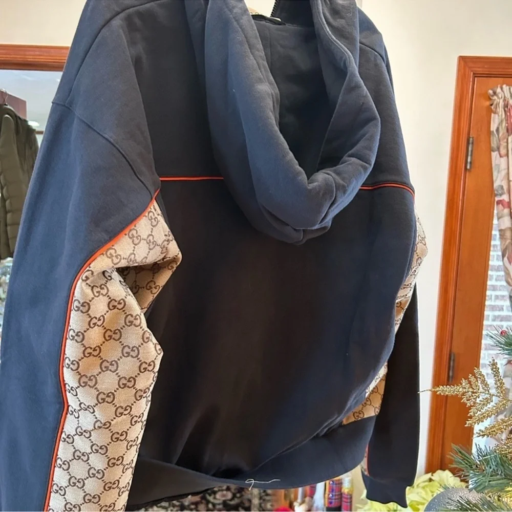 Men’s Gucci, cotton jersey, zip jacket/hoodie signature GG supreme size large